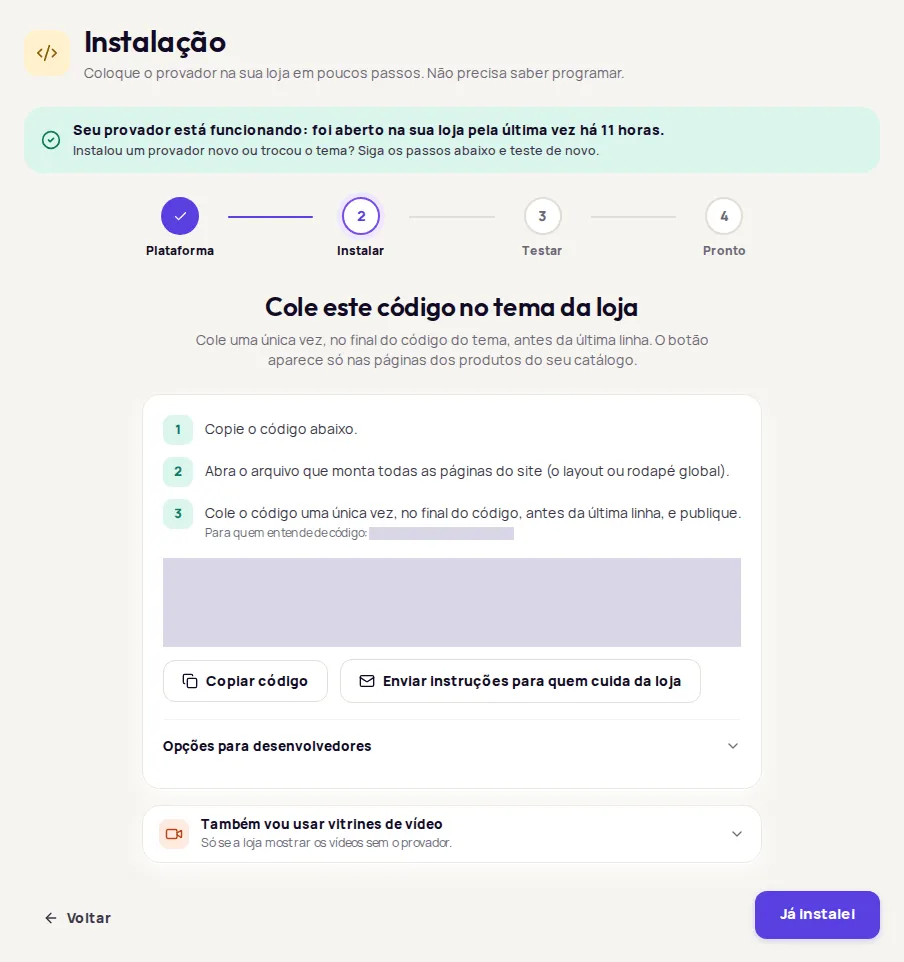 Cole este código no tema da loja step with the instructions for Outra plataforma and the Copiar código button